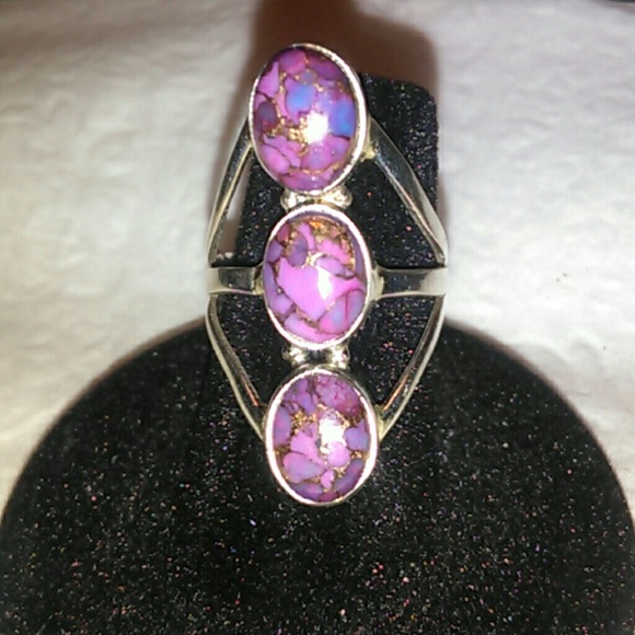 Jewelry - Purple turquoise ring